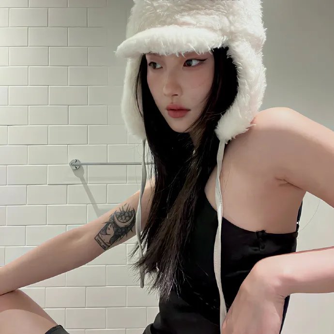 月是玫瑰沉沦时